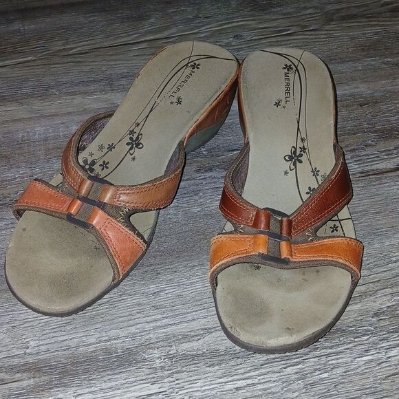 Merrell Vibram Air Cushioned slip on wedge sandals Sz 8  EUC - Picture 1 of 8